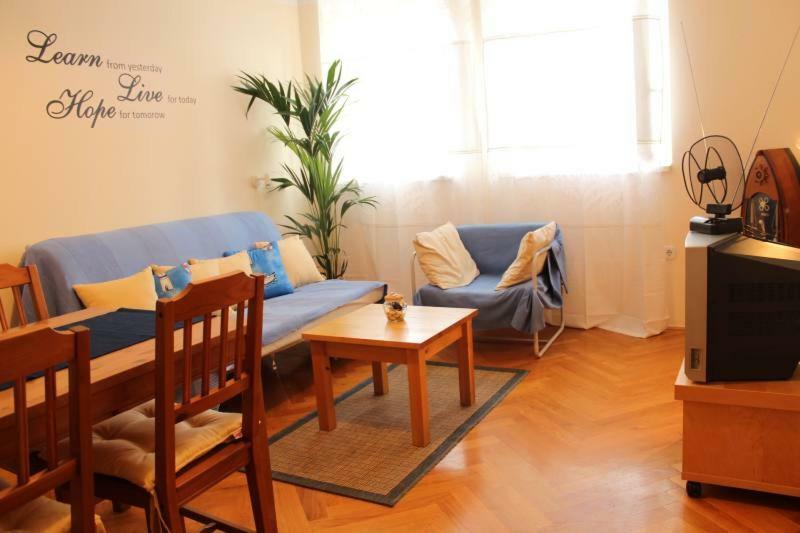 Apartment Dora ซริกเวนิซา ภายนอก รูปภาพ